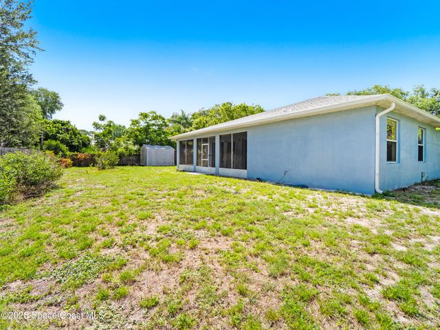 767 Hunan Street NE, Palm Bay, FL 32907