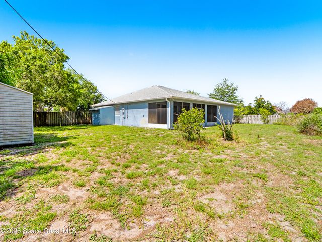 767 Hunan Street NE, Palm Bay, FL 32907