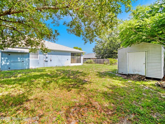 767 Hunan Street NE, Palm Bay, FL 32907