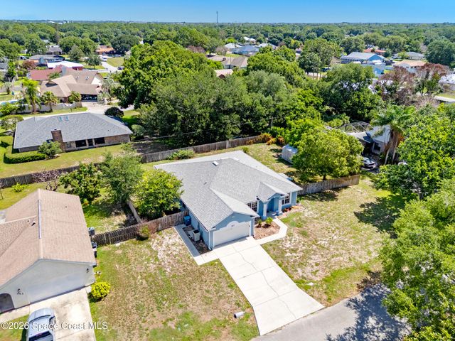 767 Hunan Street NE, Palm Bay, FL 32907