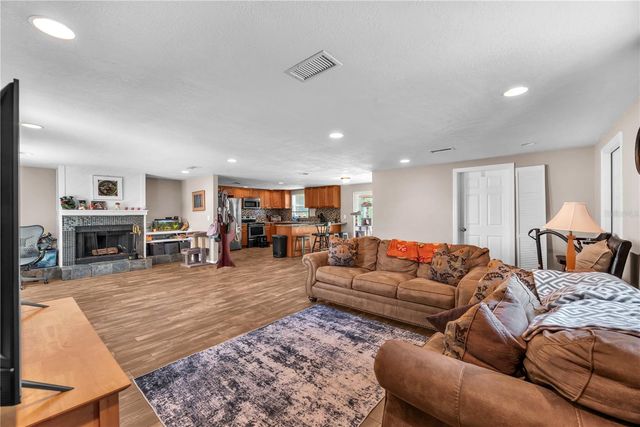 1815 30TH STREET SE, Ruskin, FL 33570