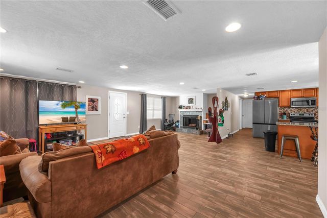 1815 30TH STREET SE, Ruskin, FL 33570