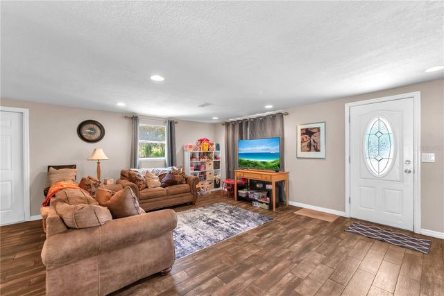 1815 30TH STREET SE, Ruskin, FL 33570