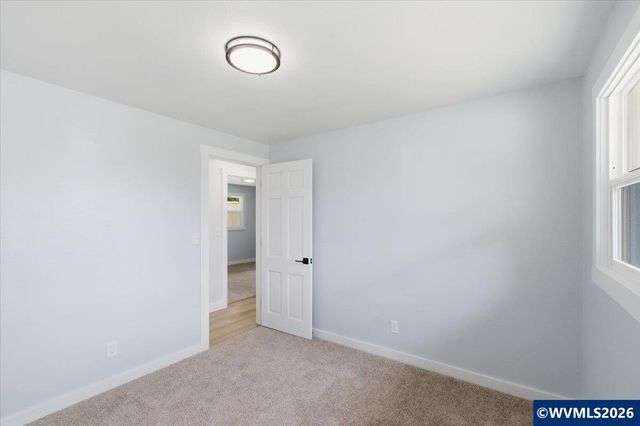 1975 E Pine St, Stayton, OR 97383