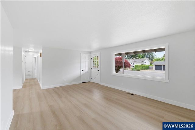 1975 E Pine St, Stayton, OR 97383