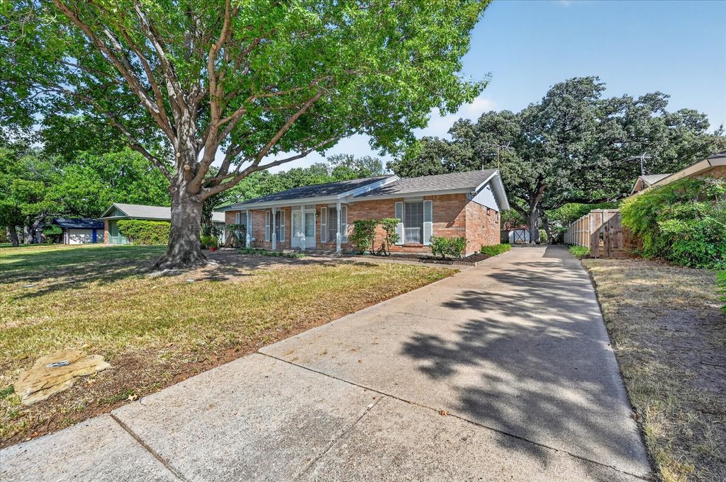 3016 Friendswood Drive, Arlington, TX 76013 — photo 4