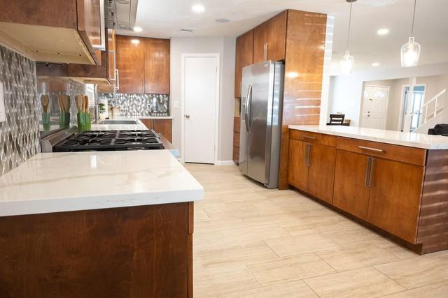 15815 Baytree Drive, Houston, TX 77070