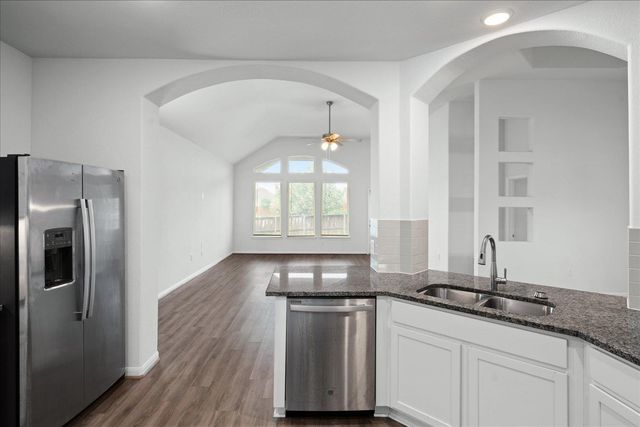 423 Leadtree LOOP, Buda, TX 78610
