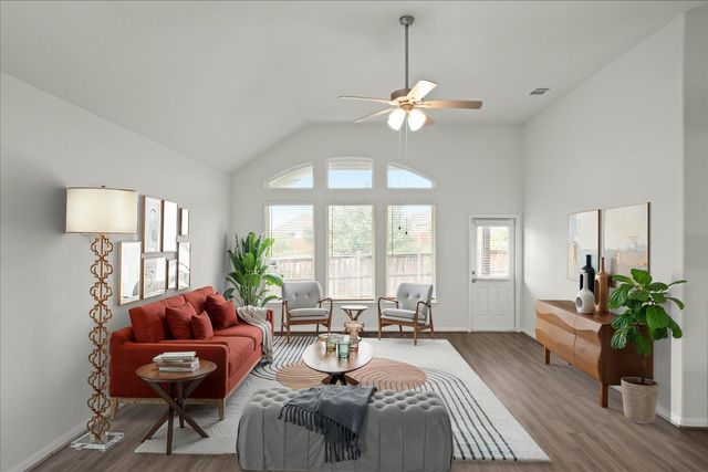 423 Leadtree LOOP, Buda, TX 78610