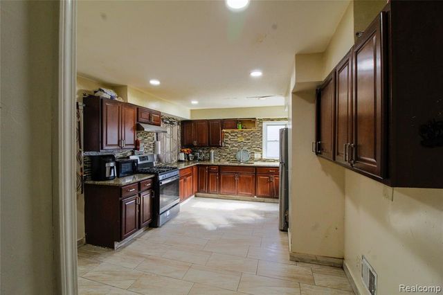 4874 Renville Street, Detroit, MI 48210