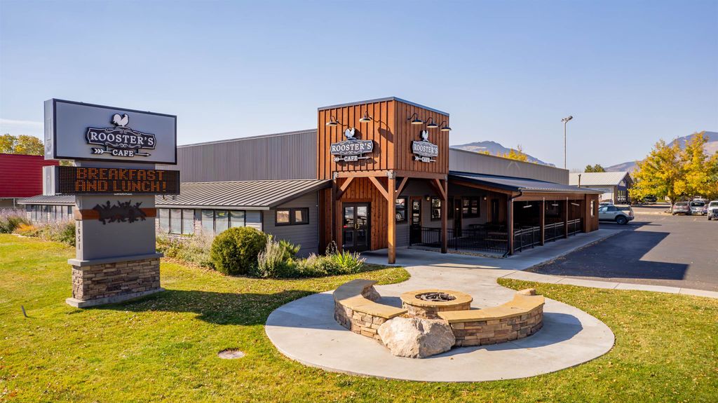 1651 8th St, Cody, WY 82414