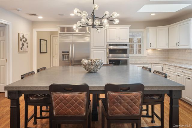 14 Adams Farm Road, Katonah, NY 10536