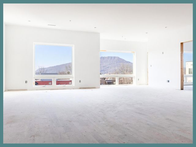 1603 Long Street 405, Chattanooga, TN 37408