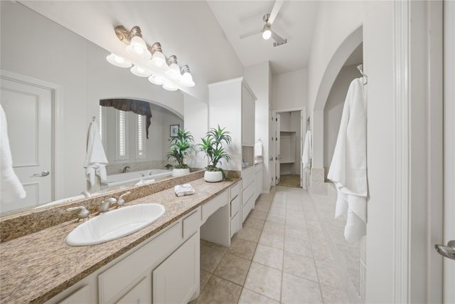 5021 Rangewood Drive, Flower Mound, TX 75028