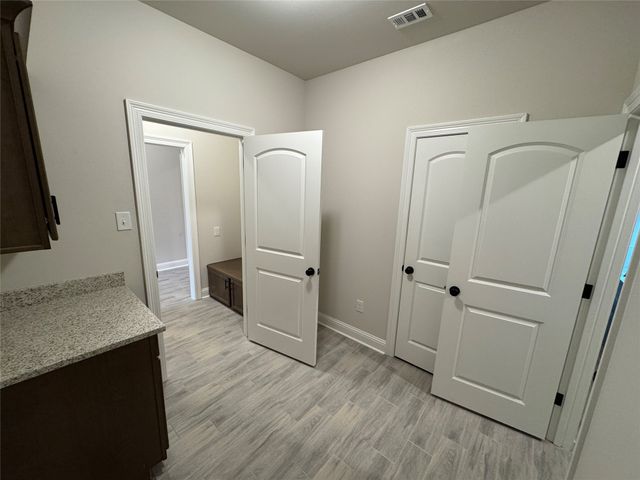 305 Hendry Drive, Bossier City, LA 71111