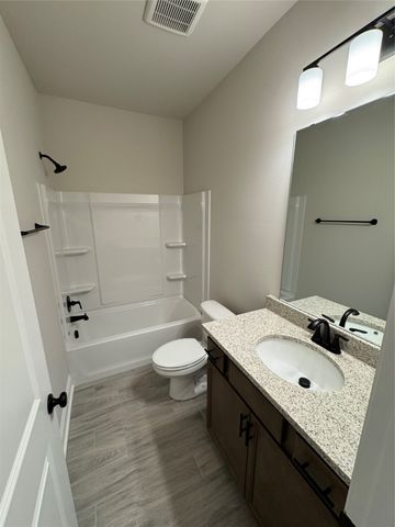 305 Hendry Drive, Bossier City, LA 71111