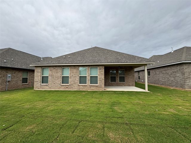 305 Hendry Drive, Bossier City, LA 71111