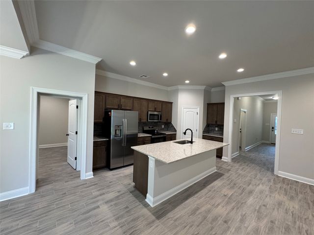 305 Hendry Drive, Bossier City, LA 71111