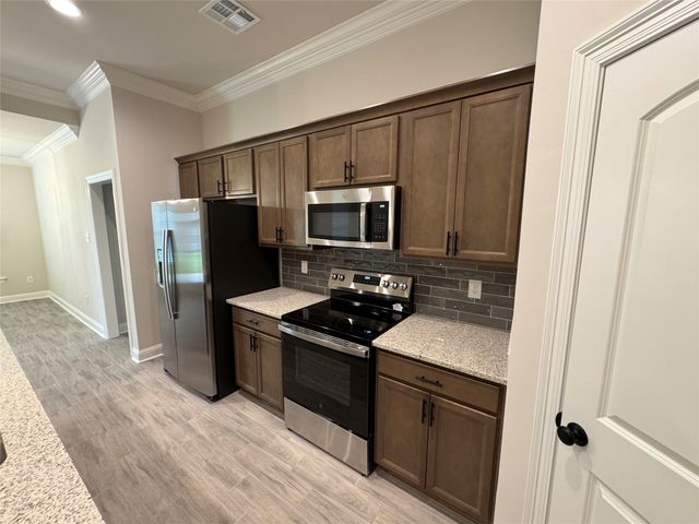 305 Hendry Drive, Bossier City, LA 71111