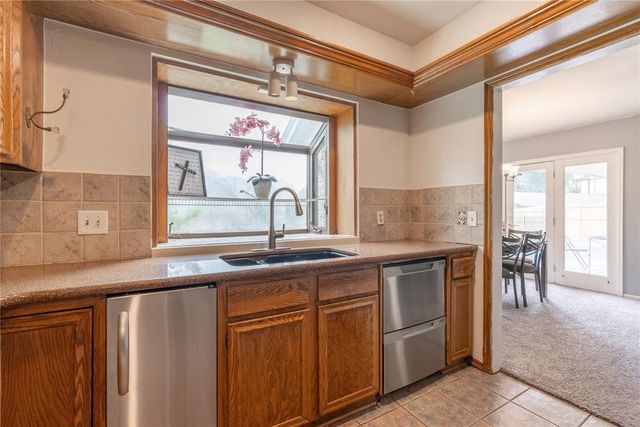 6209 Inland Road, Warr Acres, OK 73132