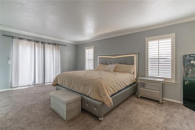 6209 Inland Road, Warr Acres, OK 73132