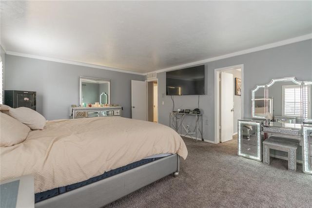 6209 Inland Road, Warr Acres, OK 73132