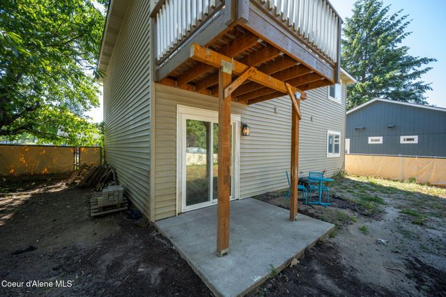 3293 N 10th PL, Coeur D'alene, ID 83815