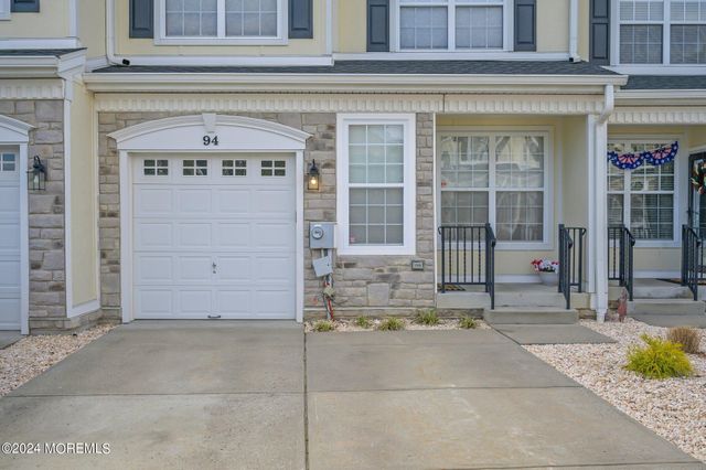 94 Brookfield Drive, Jackson, NJ 08527