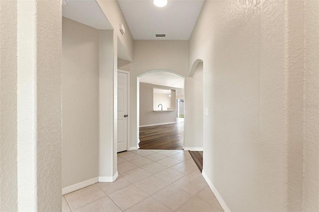 8270 PEAK AVENUE, Lakeland, FL 33810