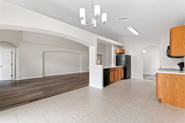 8270 PEAK AVENUE, Lakeland, FL 33810