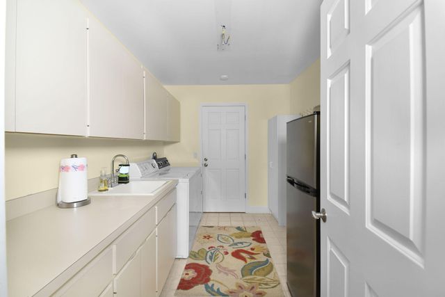 6111 SE Winged Foot Drive, Stuart, FL 34997