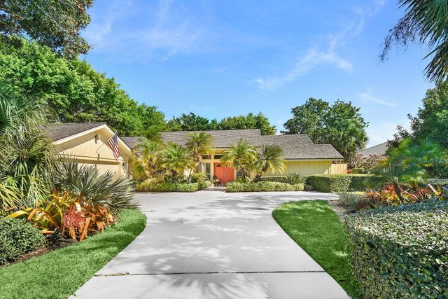 6111 SE Winged Foot Drive, Stuart, FL 34997