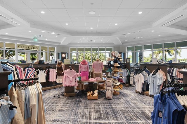 6111 SE Winged Foot Drive, Stuart, FL 34997