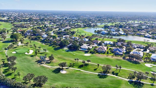 6111 SE Winged Foot Drive, Stuart, FL 34997