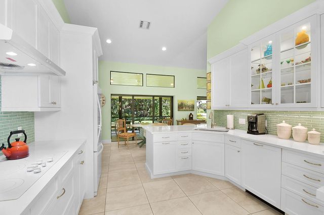 6111 SE Winged Foot Drive, Stuart, FL 34997