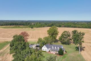 1375 N Corinth Rd, Portland, TN 37148