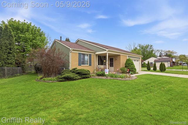 779 Oak Ridge Drive, Brighton, MI 48116