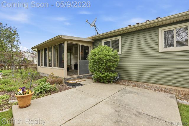 779 Oak Ridge Drive, Brighton, MI 48116