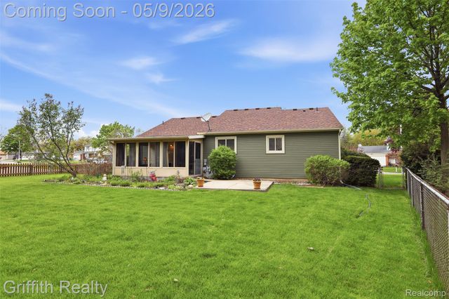 779 Oak Ridge Drive, Brighton, MI 48116