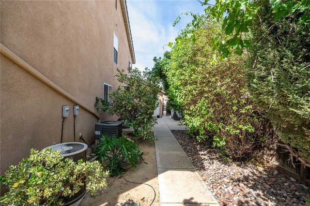 508 Nashville Court, Hemet, CA 92545