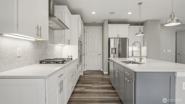 18847 SE 123rd Place, Renton, WA 98058