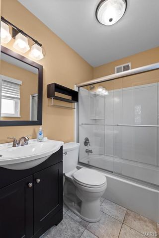 6121 Savio Drive, Affton, MO 63123