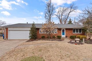 6121 Savio Drive, Affton, MO 63123