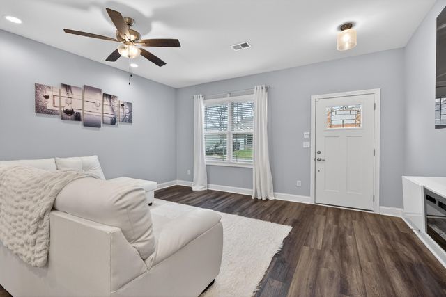 172 Cross Park Drive, Georgetown, KY 40324