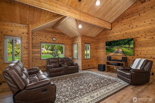 7717 252nd Avenue NE, Redmond, WA 98053