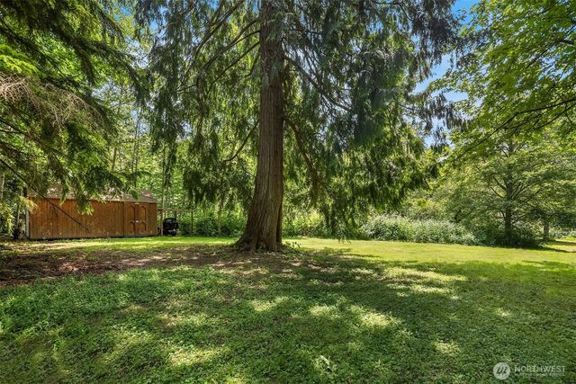 7717 252nd Avenue NE, Redmond, WA 98053