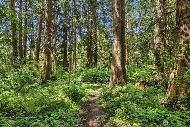 7717 252nd Avenue NE, Redmond, WA 98053