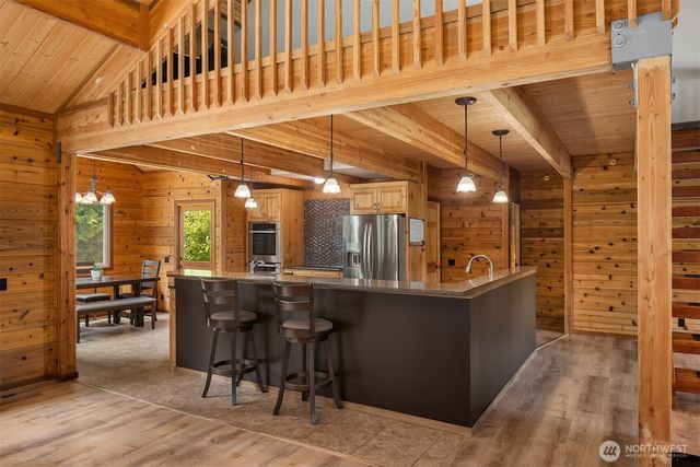 7717 252nd Avenue NE, Redmond, WA 98053