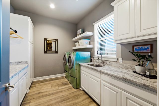 110 Live Oak Court, Willow Park, TX 76087