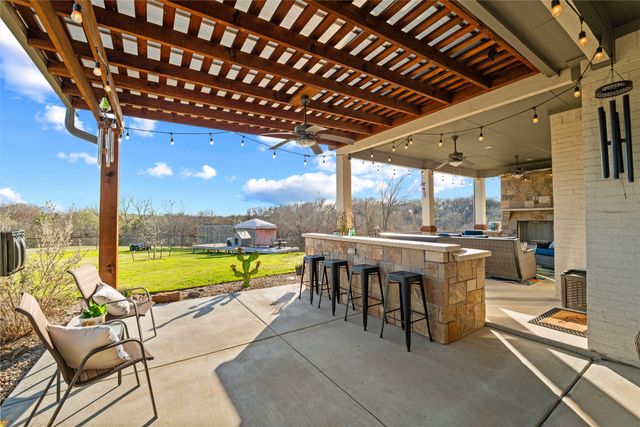 110 Live Oak Court, Willow Park, TX 76087